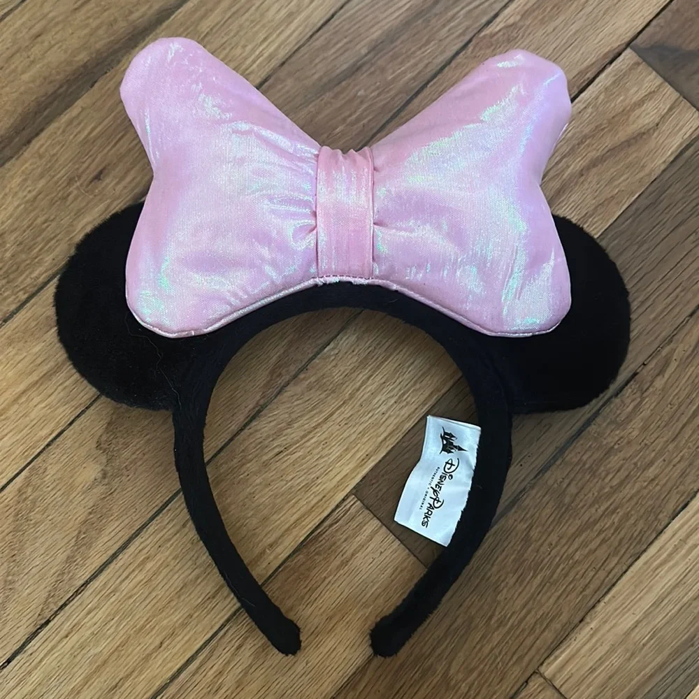 Disney Parks Minnie ears headband, jumbo pink light up bow - Picture 1 of 1